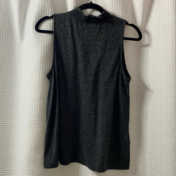 NWOT LOFT Petite Smocked Neck Tank Top - Picture 3 of 4